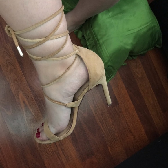 Presidnt open toe tie up heels - Picture 3 of 3